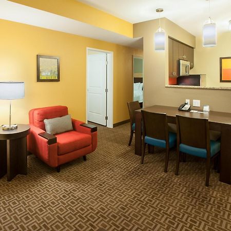 Towneplace Suites By Marriott Minneapolis Near Mall Of America Bloomington Exterior foto